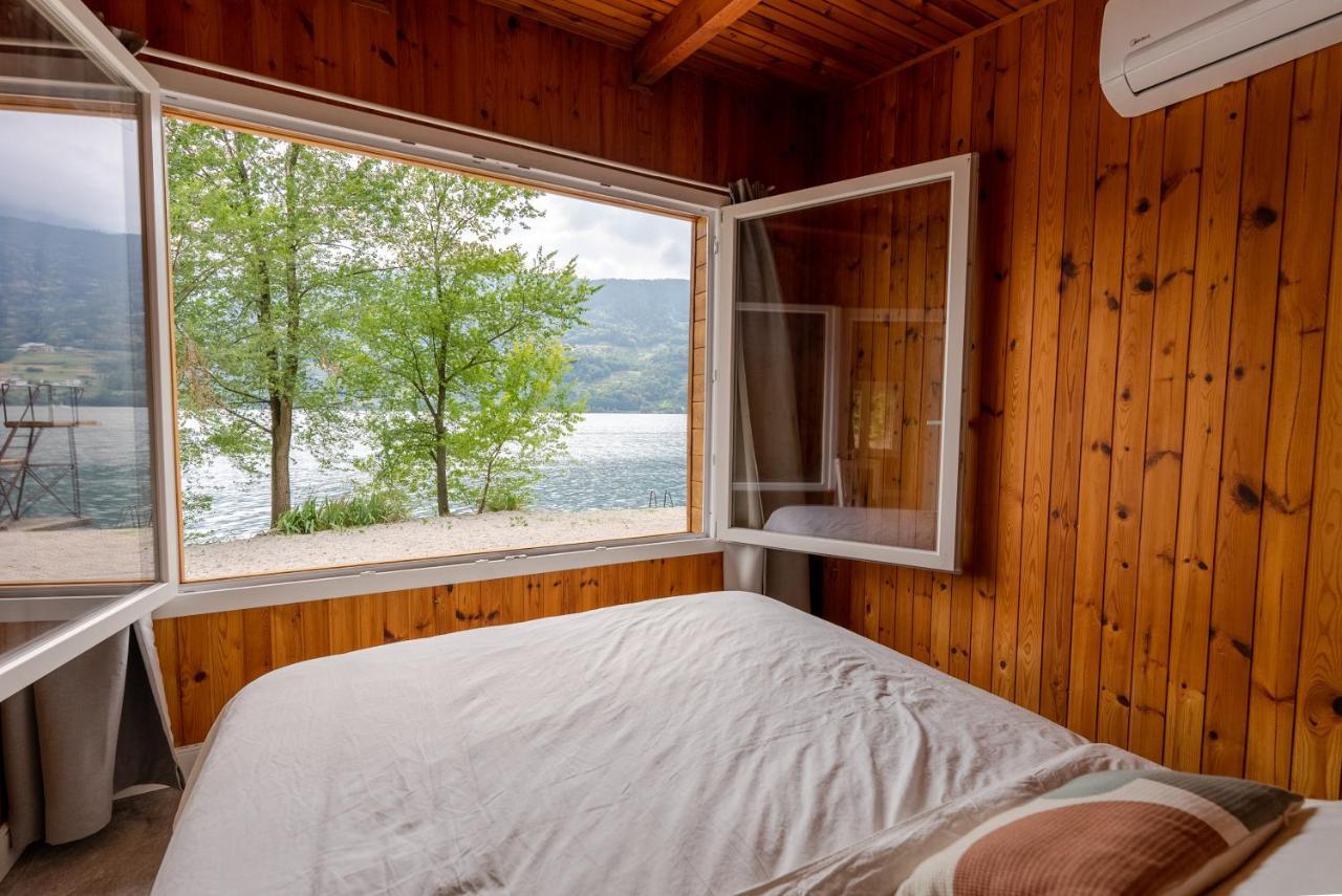 Chalet Alessandrini - Private Lakeside Beach Tenna Exterior photo